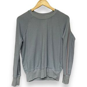 Sundry Clothing Grey Pullover Women's Size 1‎ (Small)